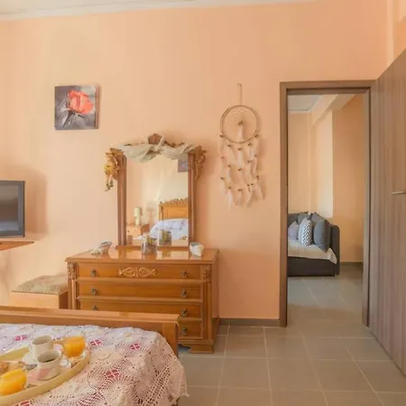 Bright Newly Renovated Near & Center+ac Apartament Anemomylos